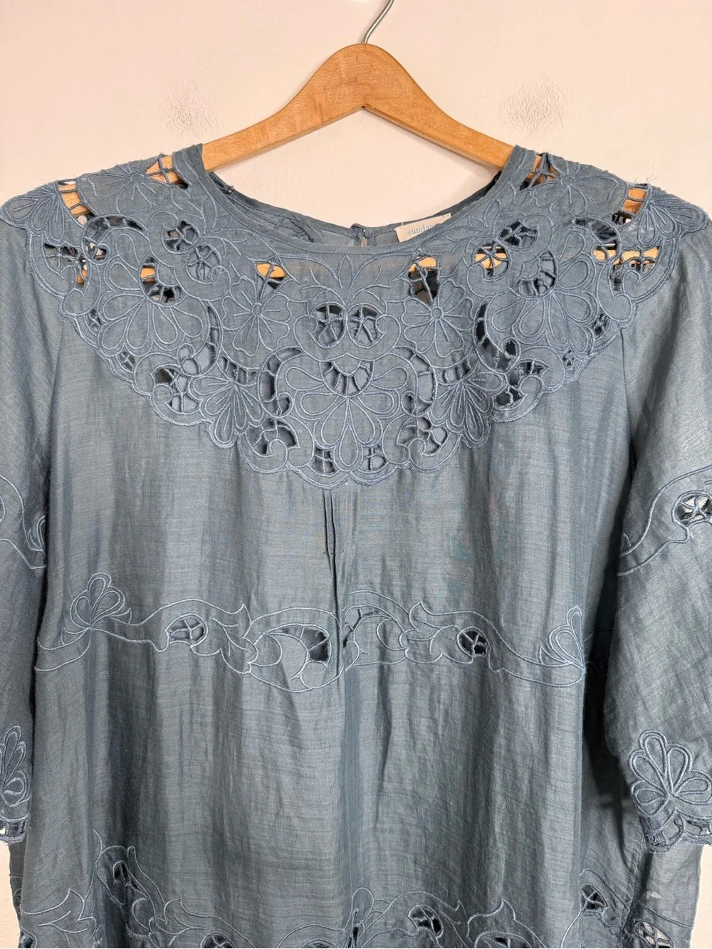 Sundance Blue Gray Embroidered Ramie Shift Dress XXL Boho Cutwork Lace Feminine